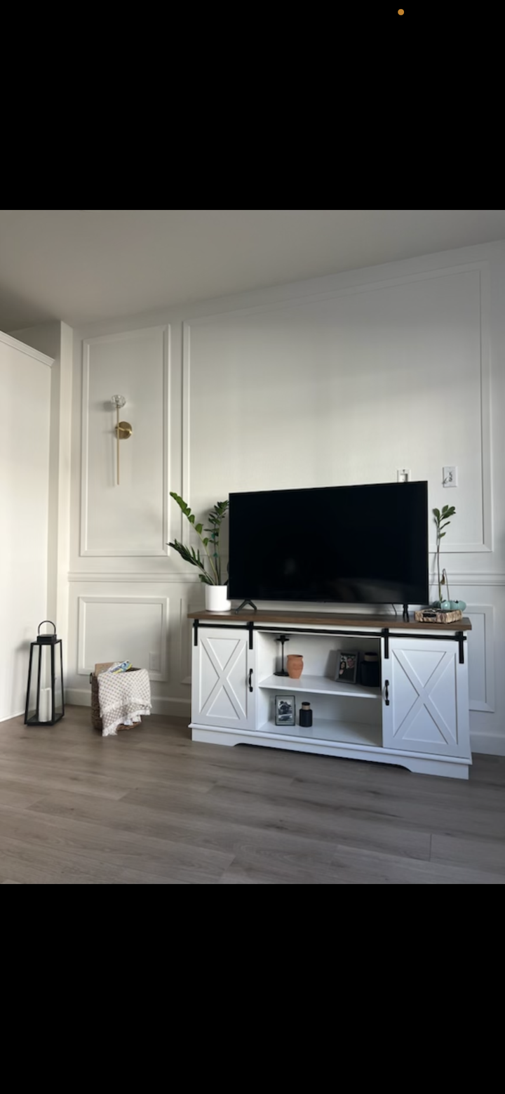Farmhouse wainscoting style feature wall