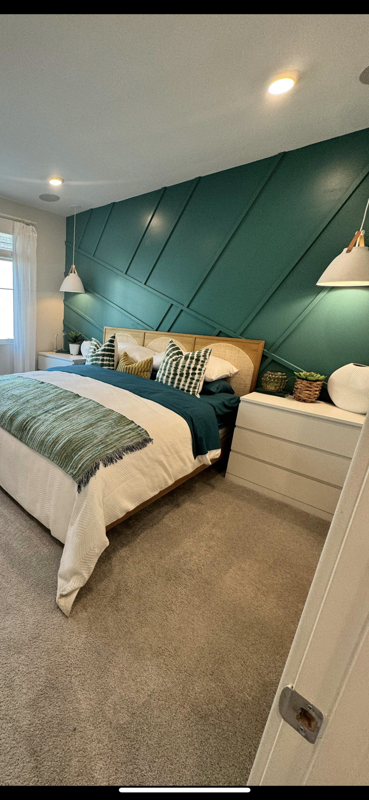 Bedroom accent wall features